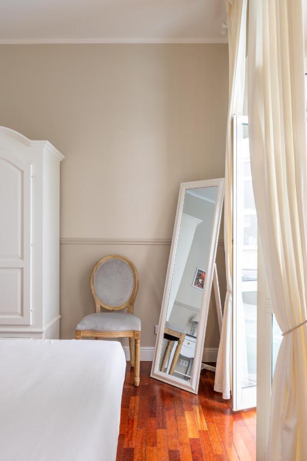 Charming Apartment With Patio A Few Steps From Colosseum Exterior photo