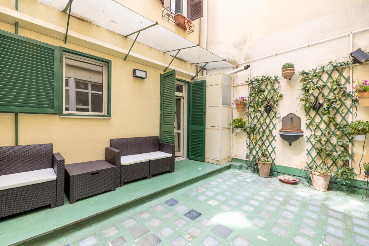 Charming Apartment With Patio A Few Steps From Colosseum Exterior photo